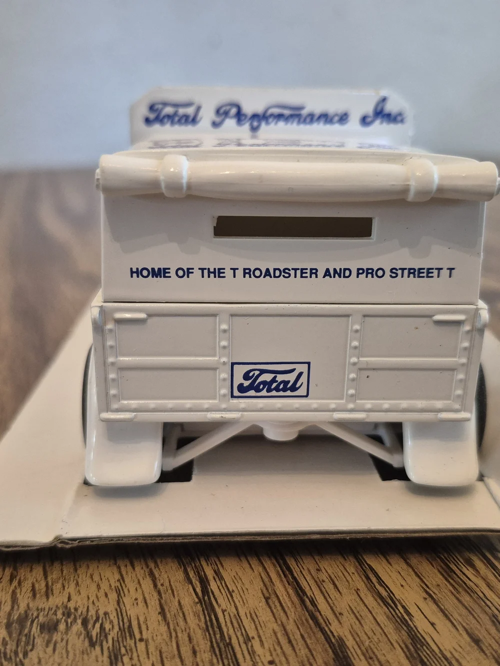 Ford White 1931 Pickup Die-Cast Toy Truck